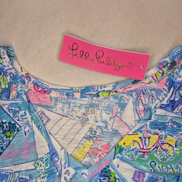 Lilly Pulitzer Tops - Lilly Pulitzer Etta V-Neck T-Shirt “Wish You Were Here" - SIZE Medium - NWT